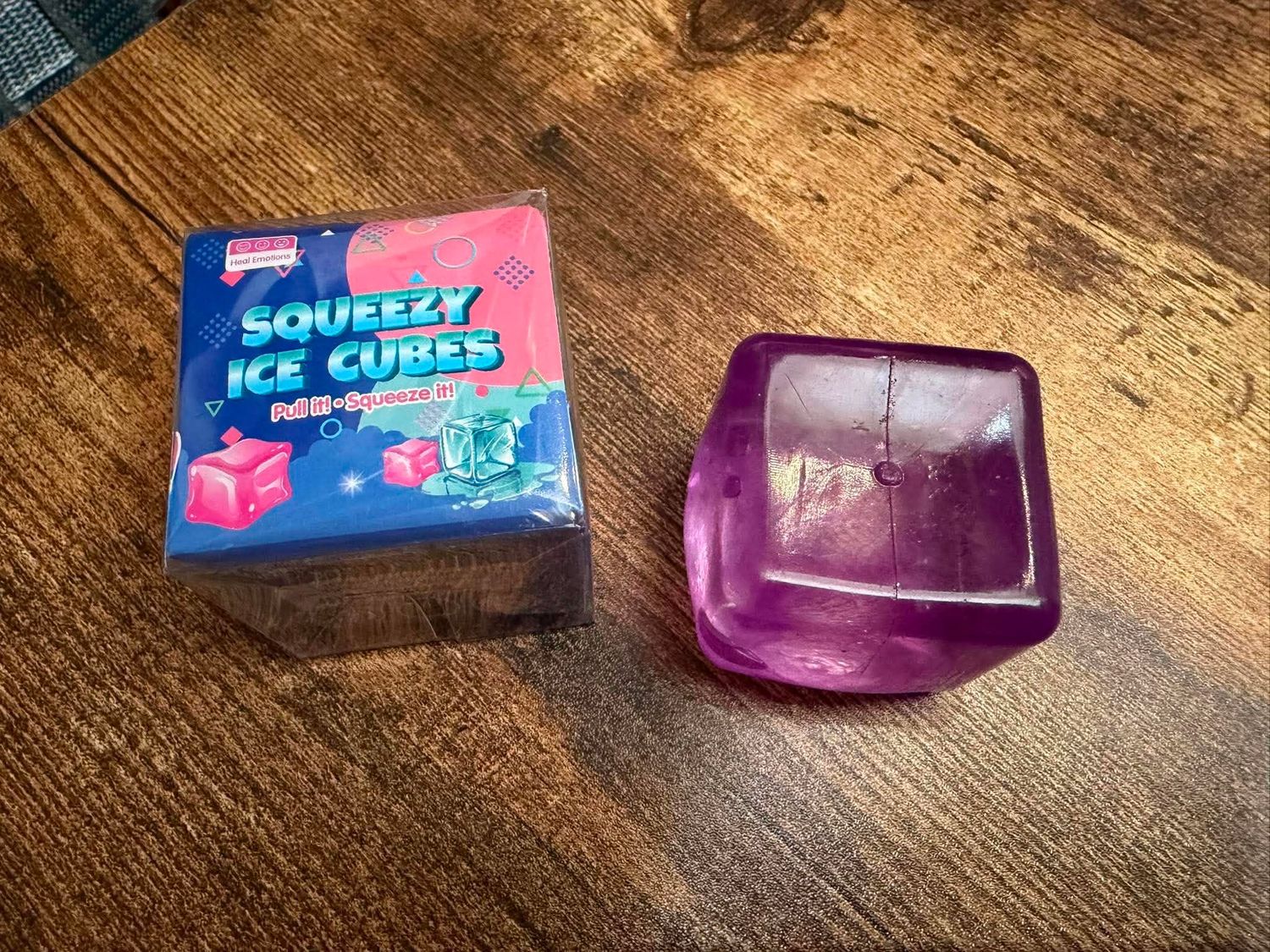 MInnie Ice Cubes Squeezy