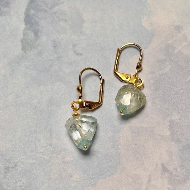 Aquamarine earrings with gold lever back