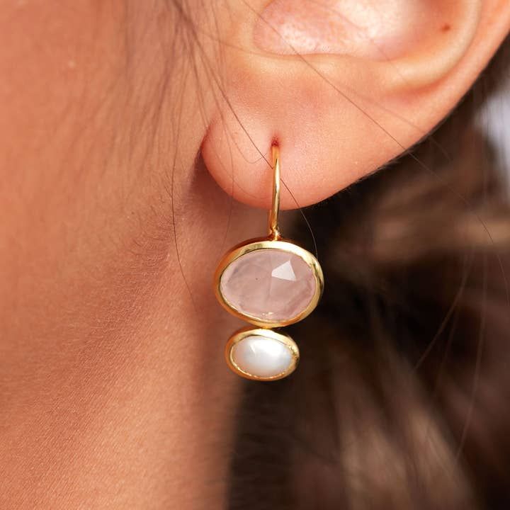 Primrose Earring Gold Plated - Rose Quartz &amp; Pearl