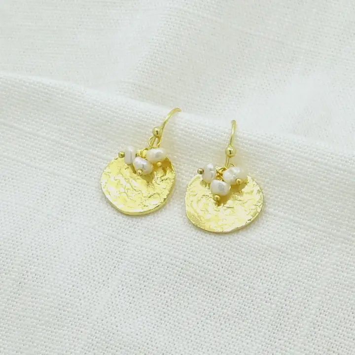 Elizabeth Gold Earring Pearl