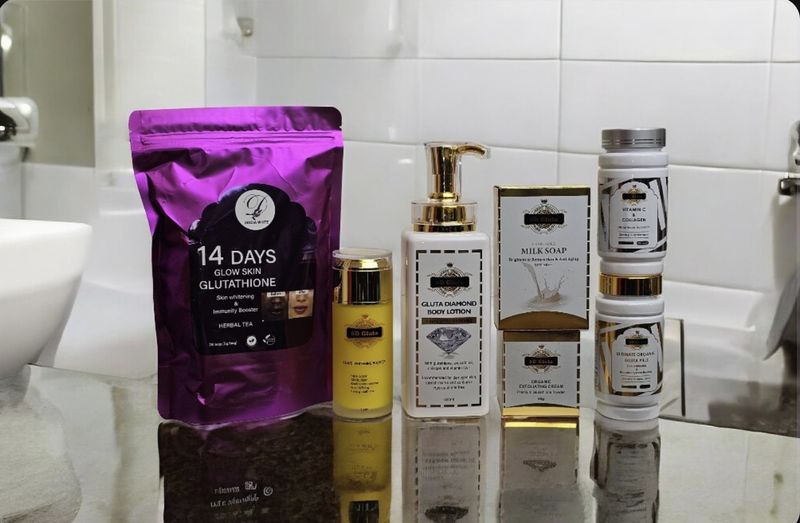 skin whitening boost gluta diamond set lotio,face cream, serum, soap, glutathione gellule, collagen and whitening tea