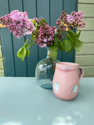 MUGS