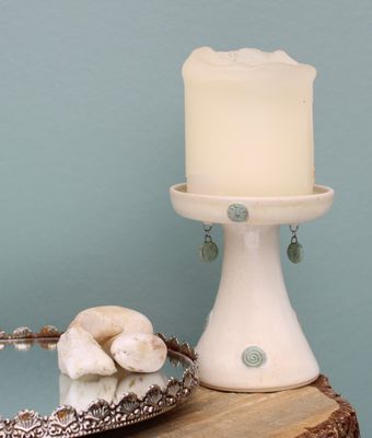 Candle Holder/ Cream-white