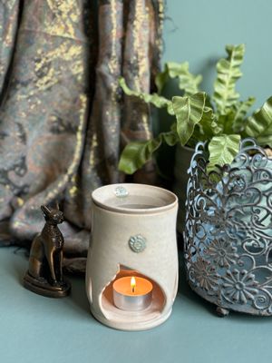 Oil Burner- Cream/ Green
