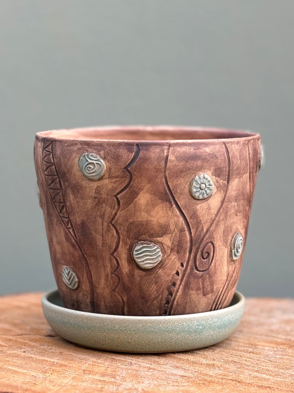 SMALL PLANT POT WITH SAUCER   No.1.