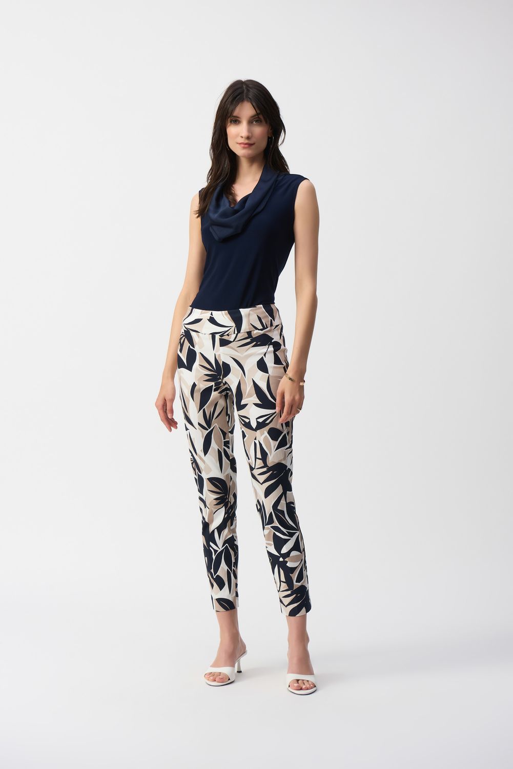 JOSEPH RIBKOFF Patterned Pants