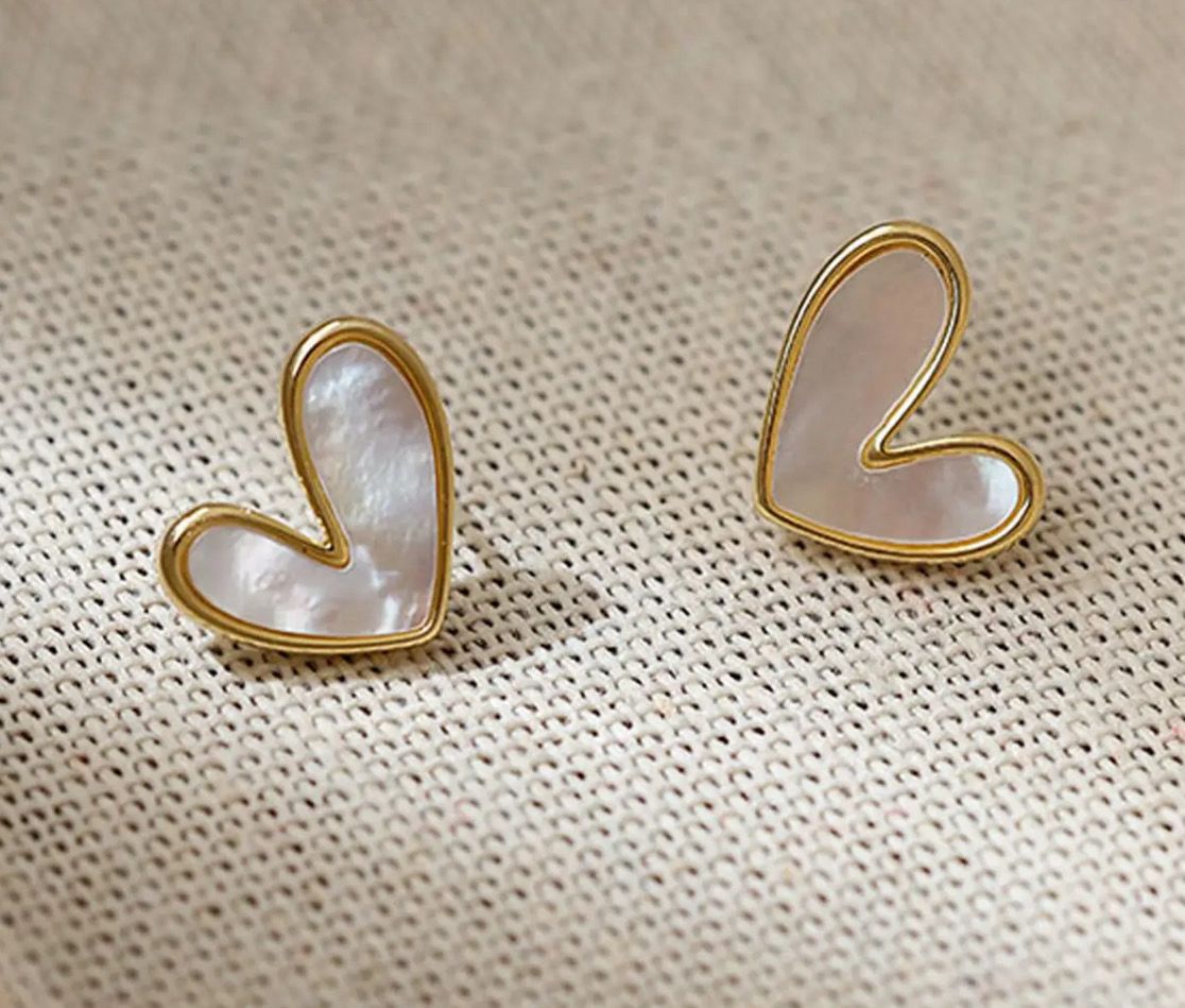 Small Gold Tone Heart Earrings