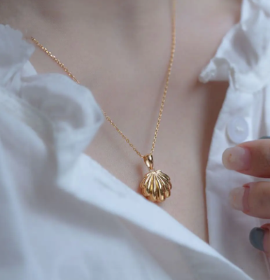 Shell Charm Mermaid Pearl Necklace