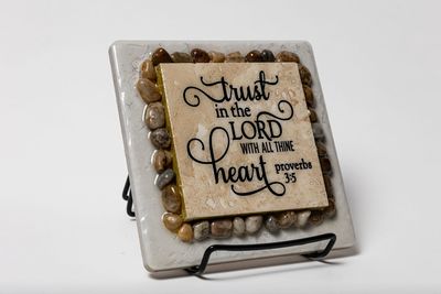 3-in-1 Trust In The Lord Hotplate - Natural stone resin w/ rocks (6x6)
