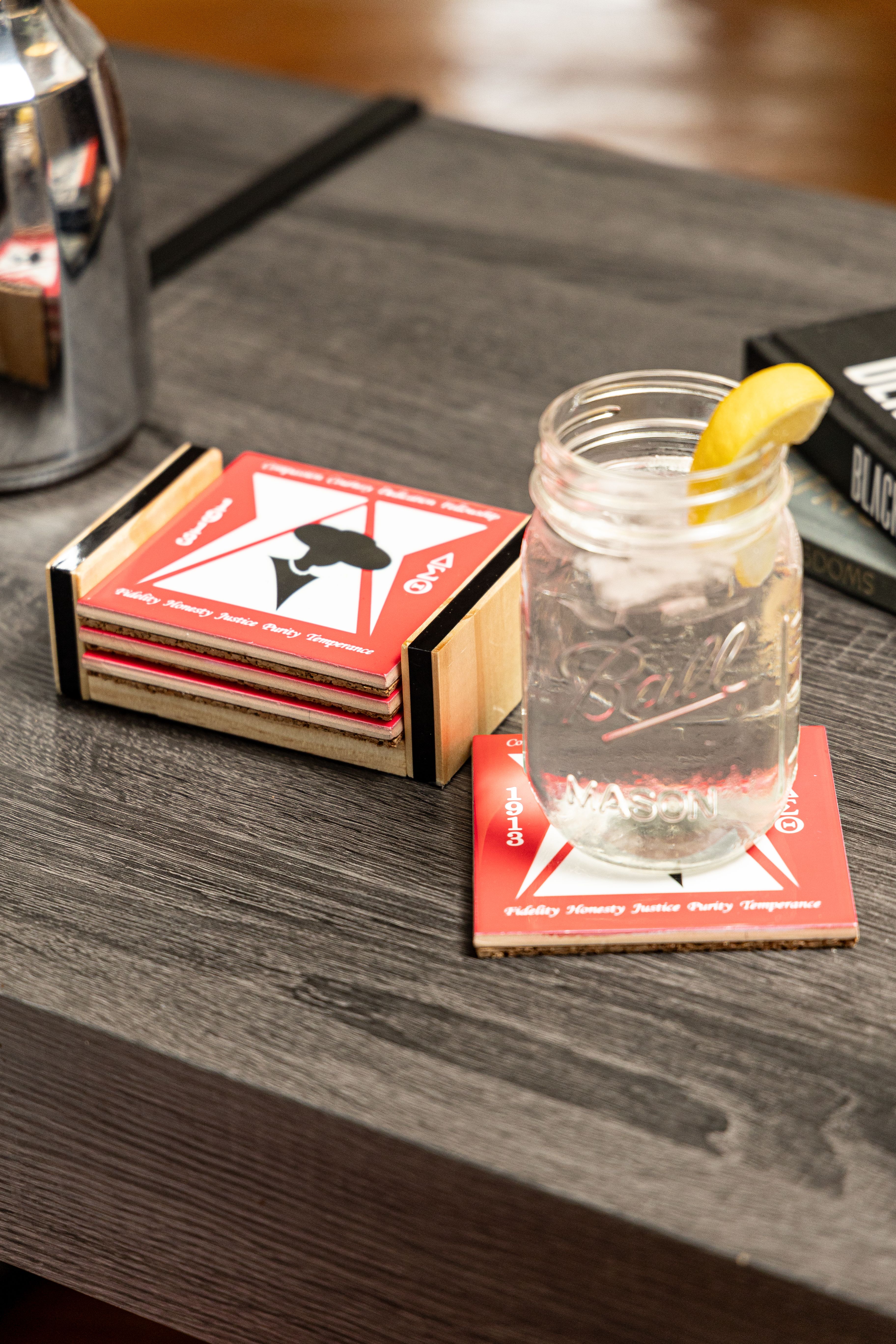 Distinguished Delta Lady Coaster Set