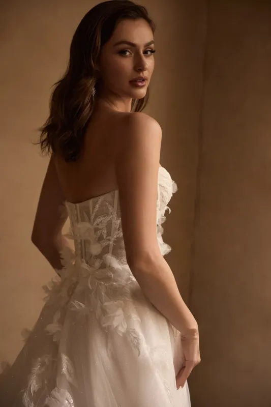 Sophia Tolli
