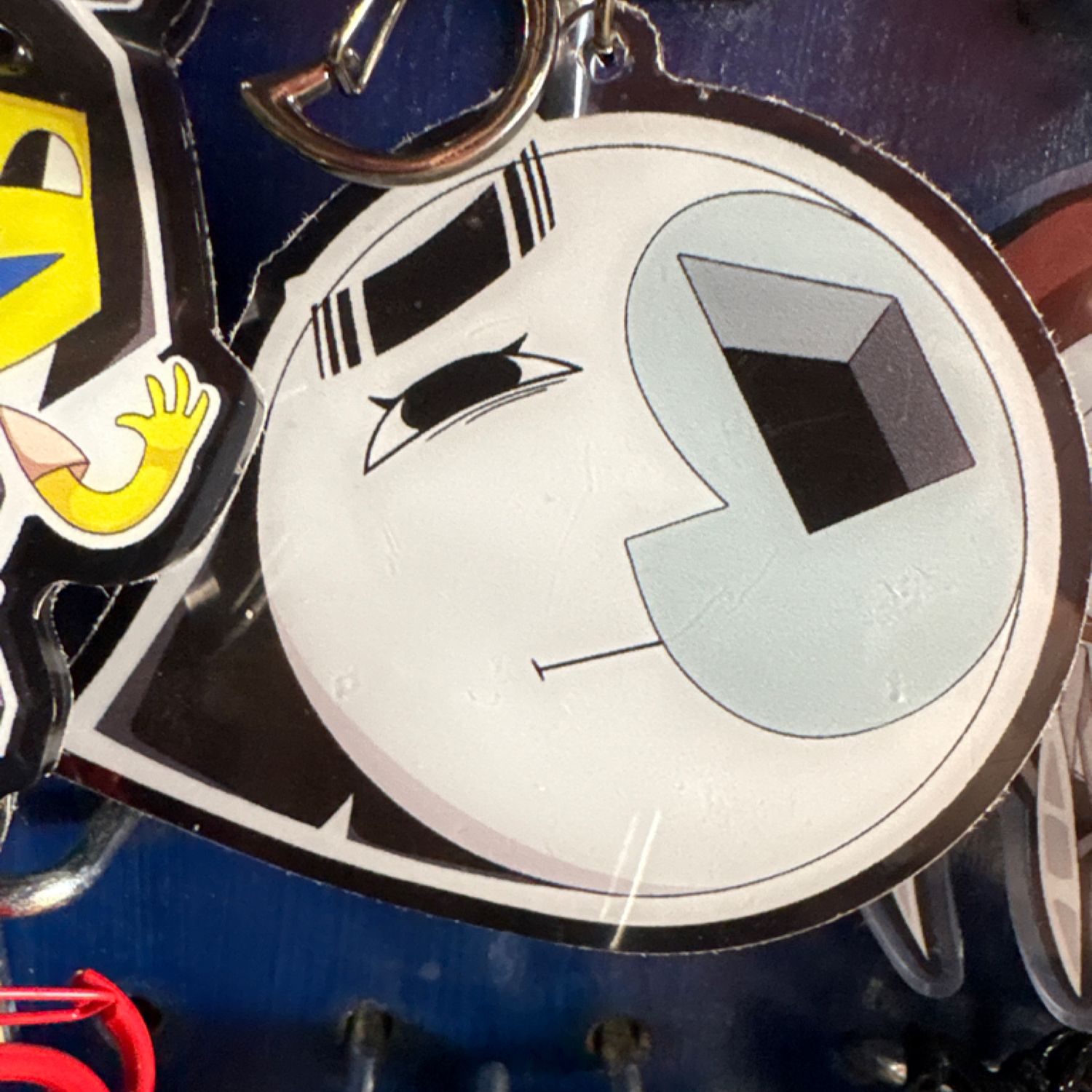 Mooney moonie ena 3” keychain black white