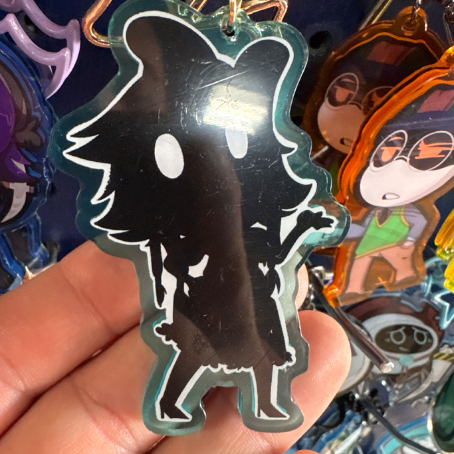 Tessa murder drones keychain 3” black green