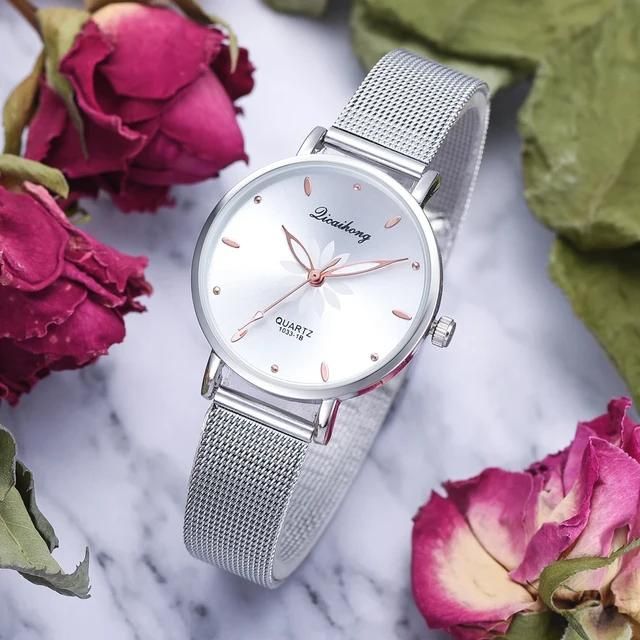 ELEGANTNI SATOVI