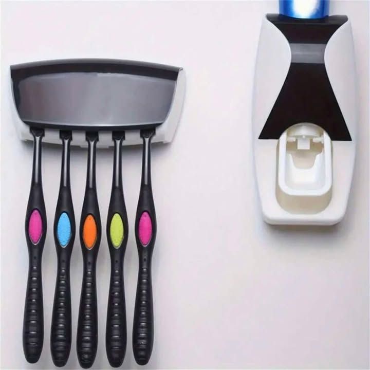 Trending Dust-Proof Toothpaste Dispenser