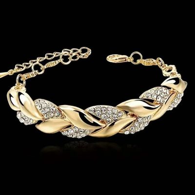 Elegant European Leaf Bracelet