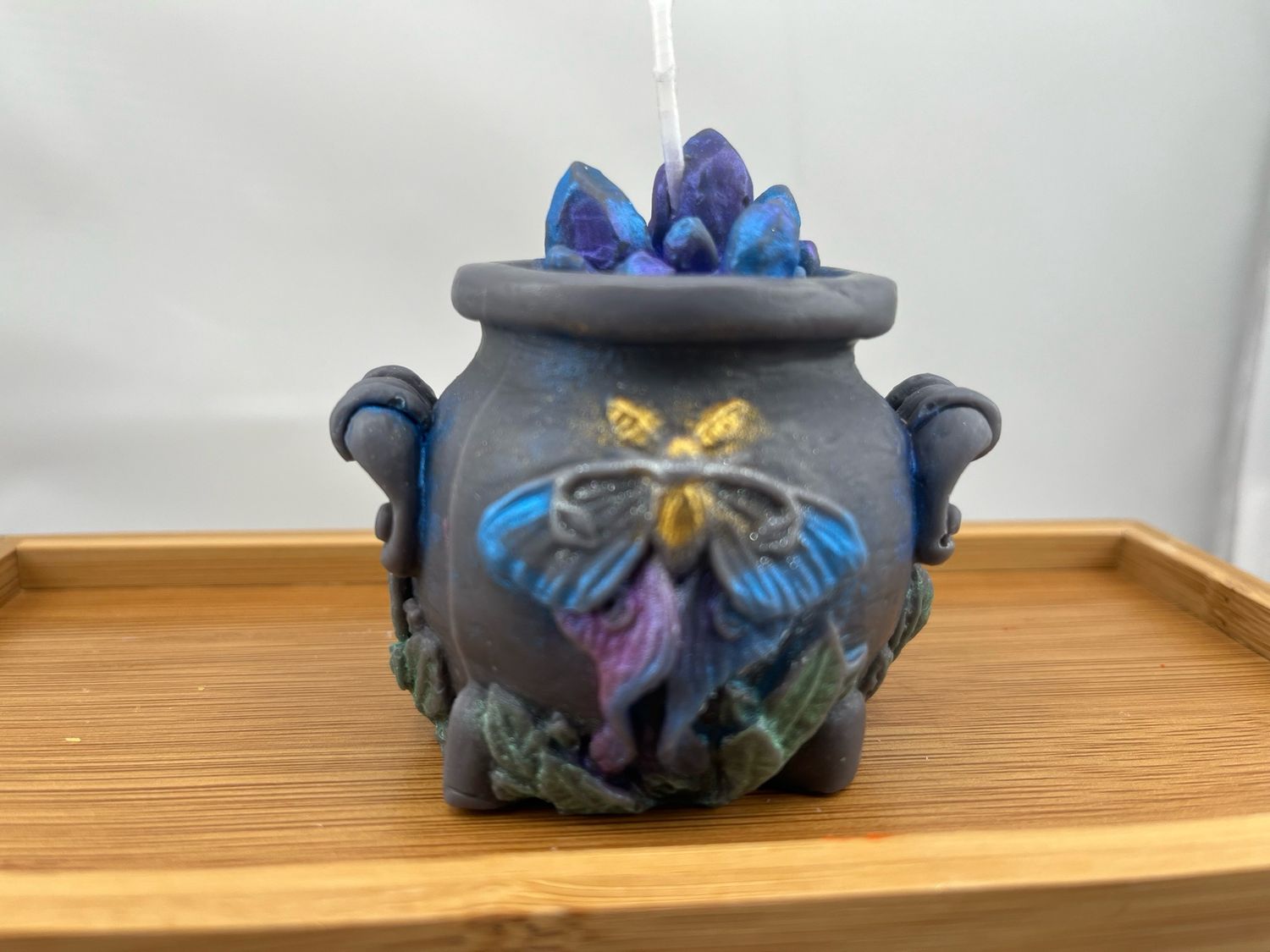 Crystal Caldron Frankincense Scented