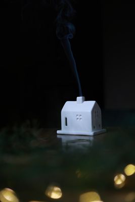 House for Incenses #04