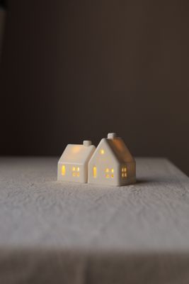 2 Porcelain Houses set #04