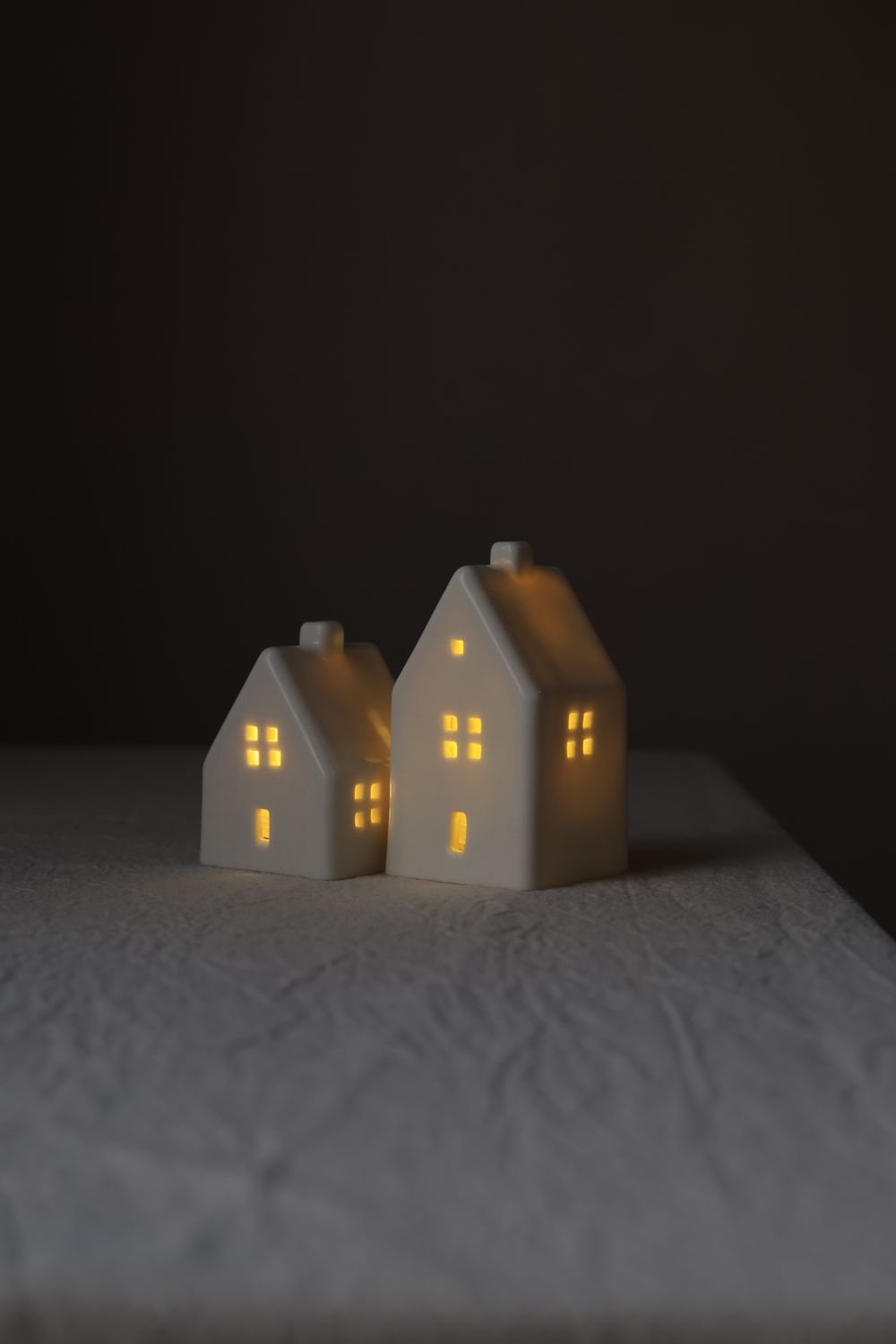 2 Porcelain Houses set #05