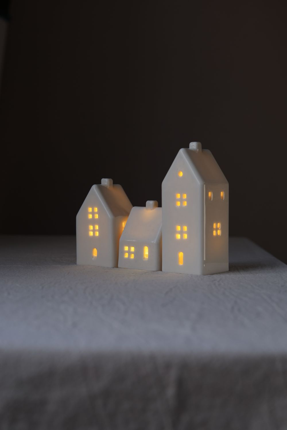 3 Porcelain Houses set #08