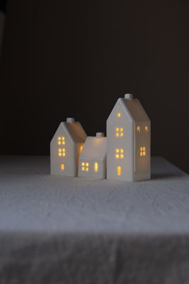 3 Porcelain Houses set #08