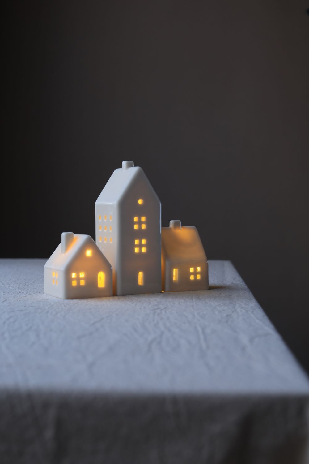 3 Porcelain Houses set #09