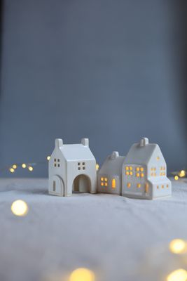 3 Ceramic Houses set #09