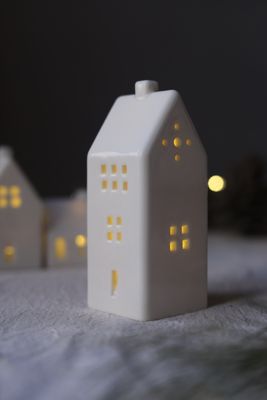 3 Porcelain Houses set #08