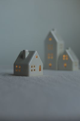 3 Ceramic Luminary Houses set #06