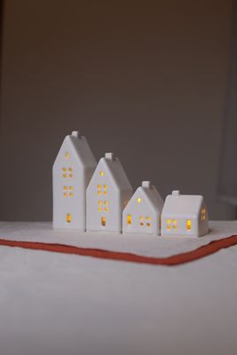 4 Ceramic Luminary Houses set #12