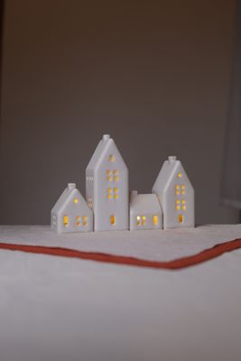 4 Ceramic Luminary Houses set #12
