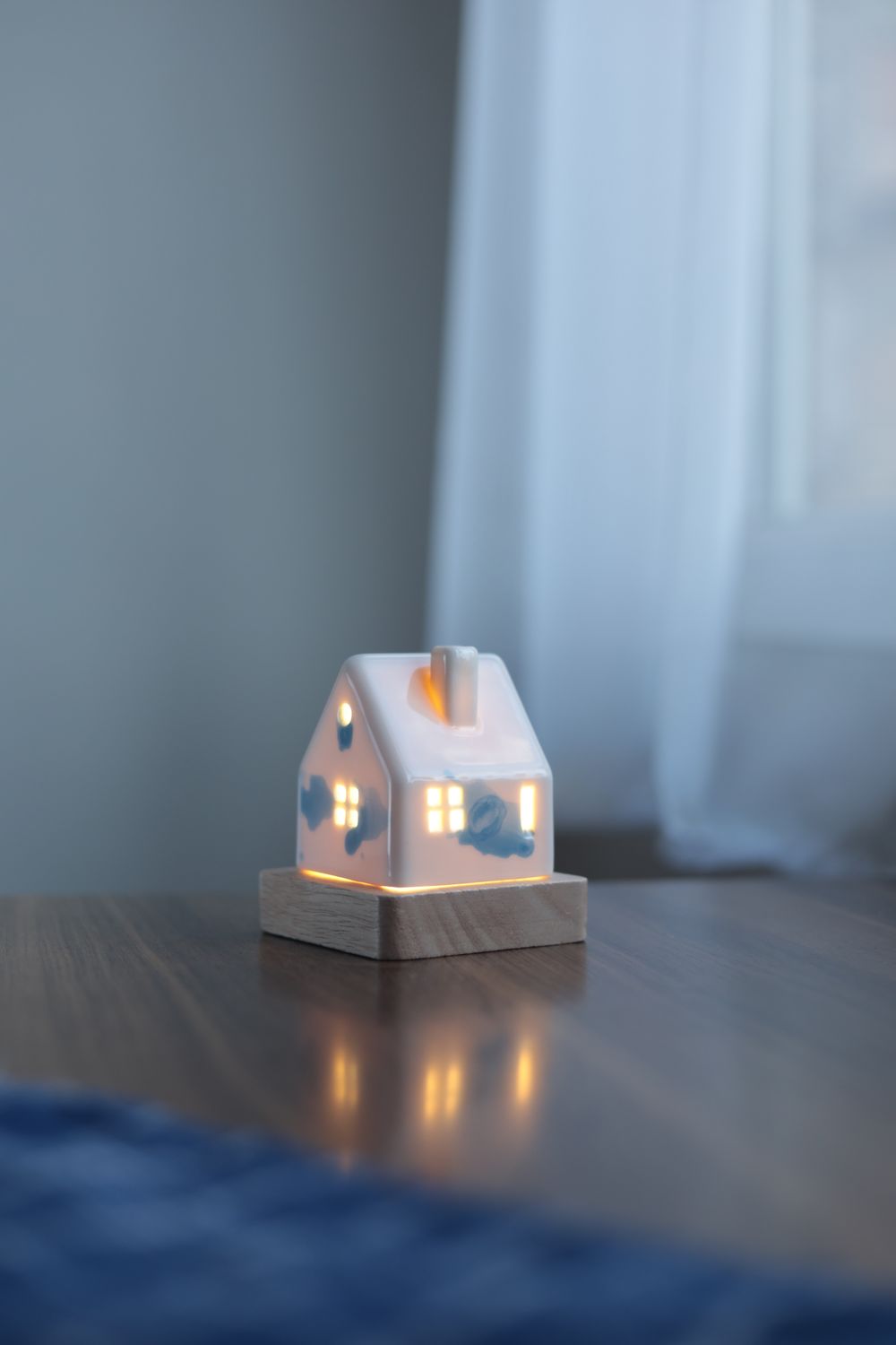 Big Porcelain Night Lamp #02