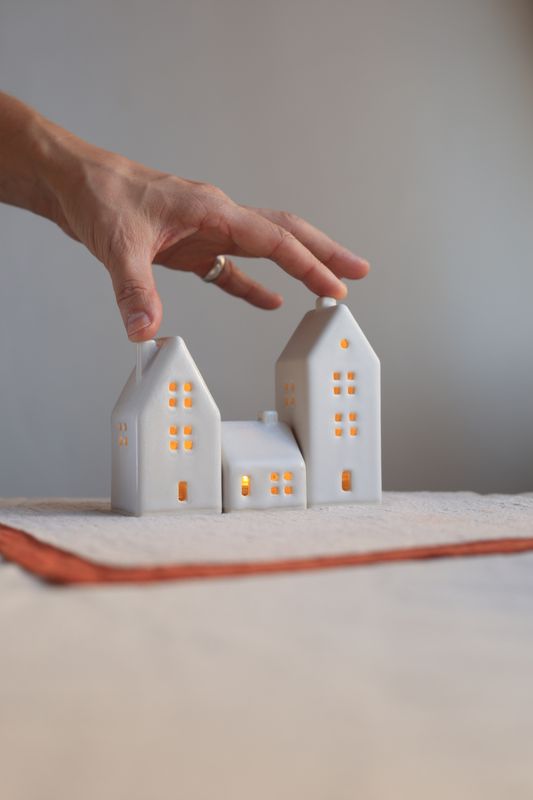 3 Ceramic Luminary Houses set #08