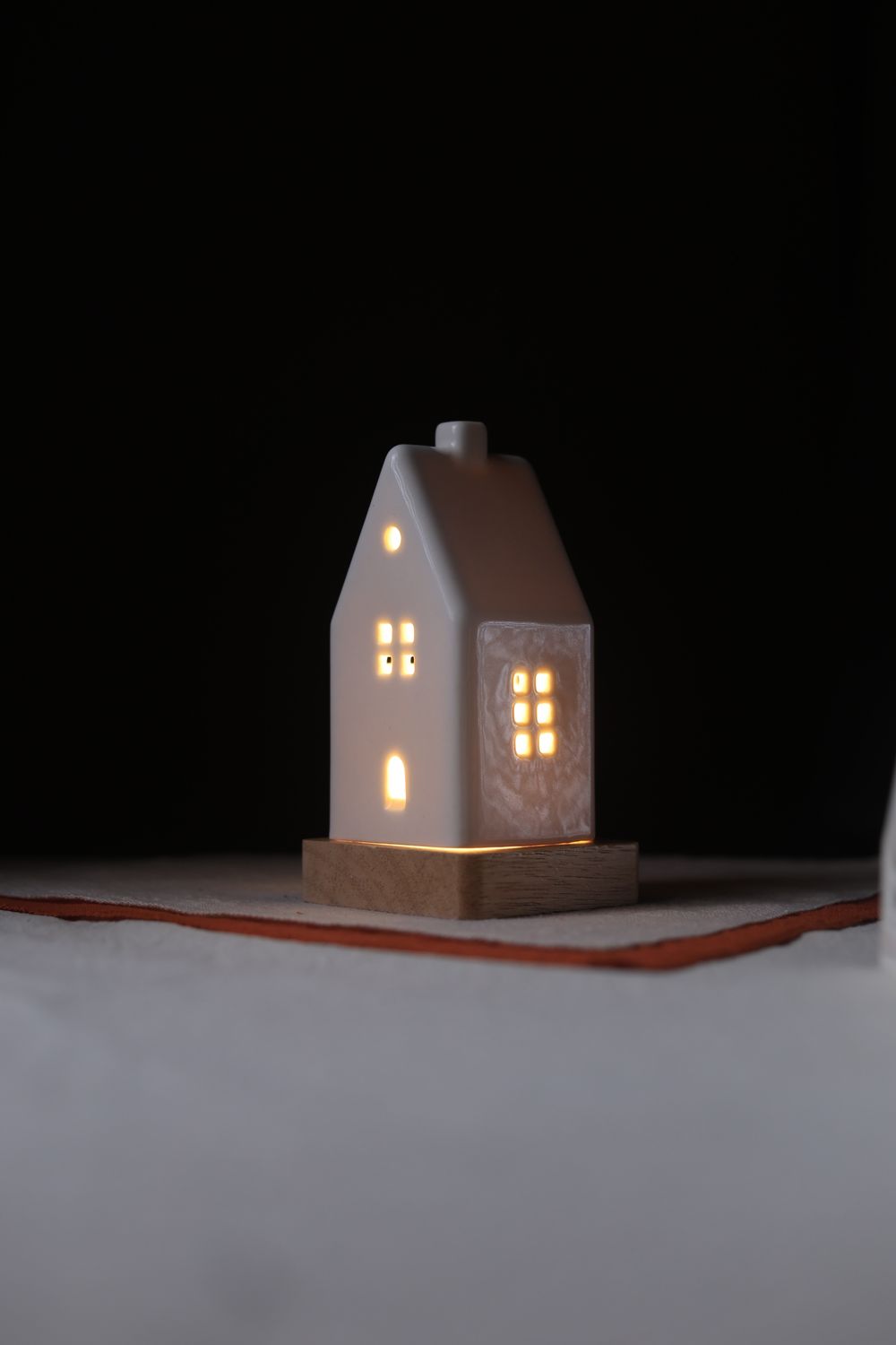 Big Porcelain Night Lamp #02