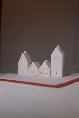 4 Ceramic Luminary Houses set #15