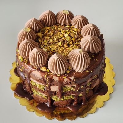 Dubai Chocolate Cake