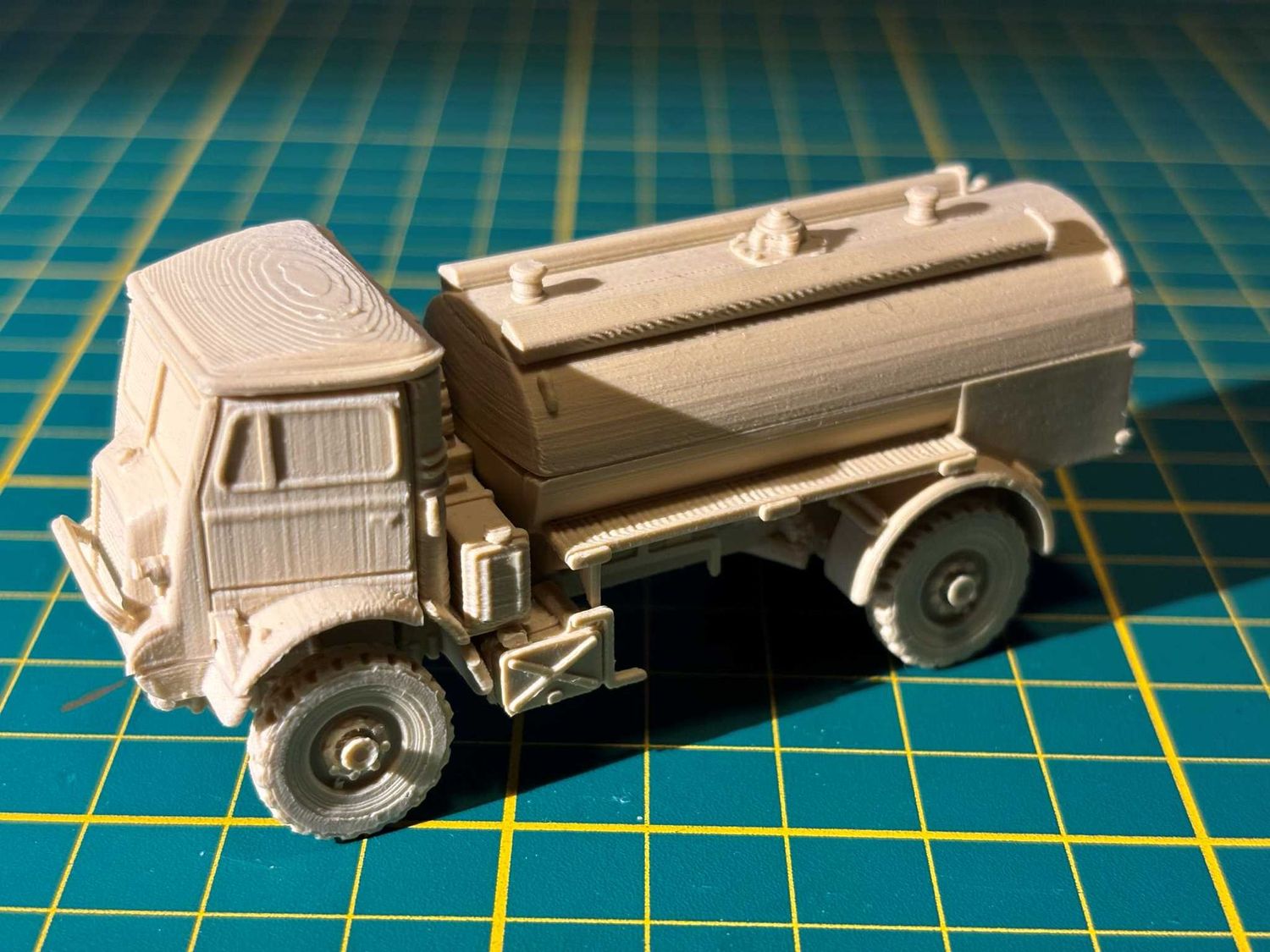BR Bedford QLC tankwagen