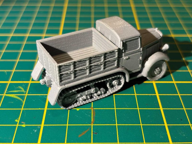 FR Unic P107 halftrack open bed