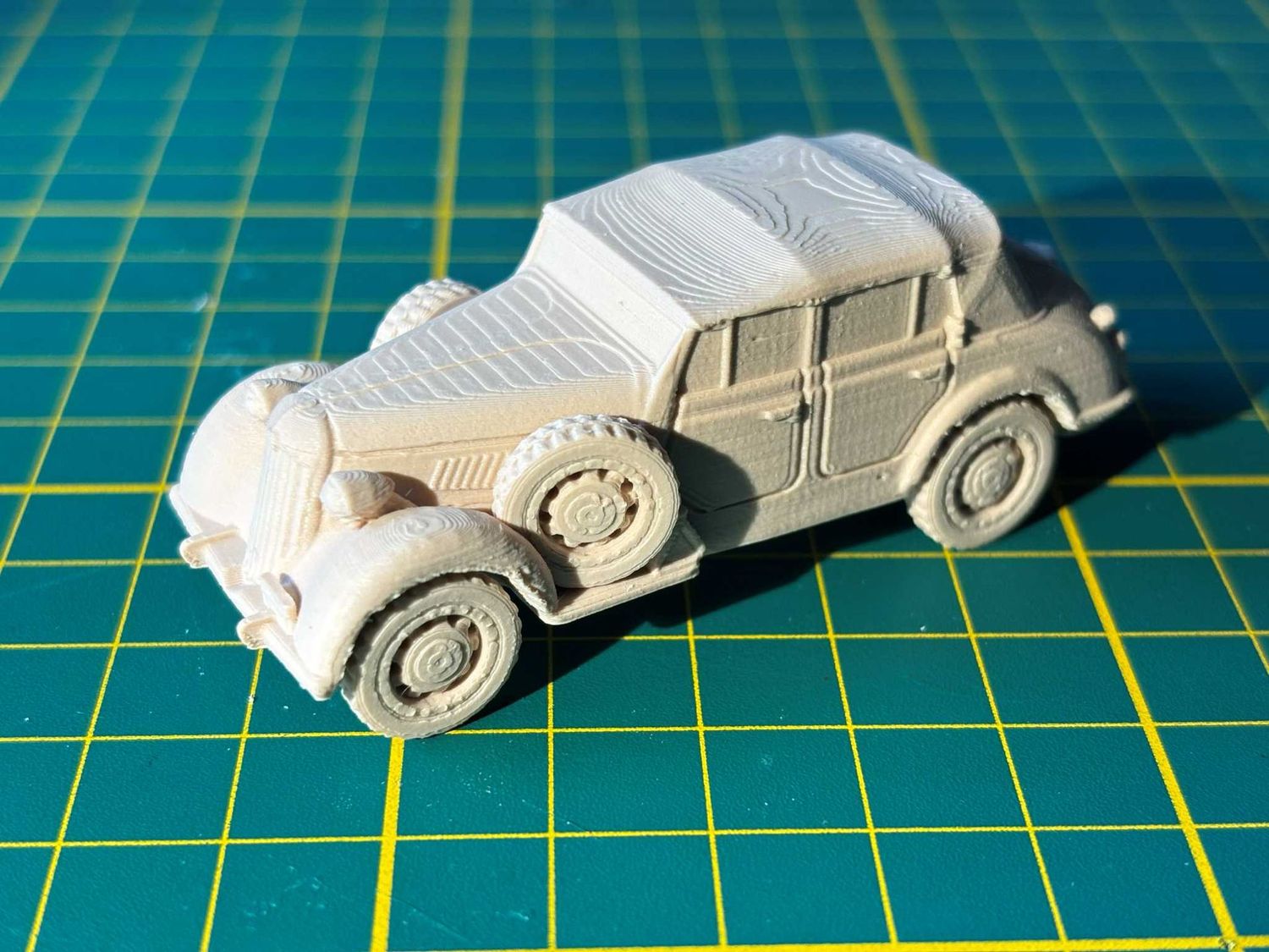 IT Alfa Romeo 6C 2500 coloniale staffcar