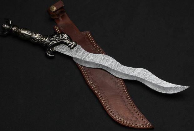 Sword: Dragon Damasc HNDL/BLD