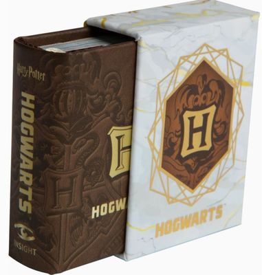 Tiny Book: HP Hogwarts School of witchcraft