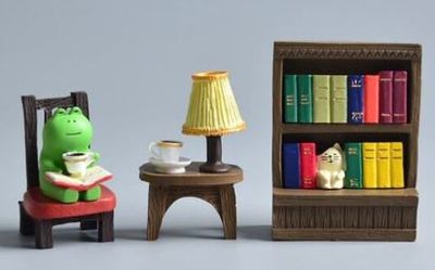 Frog Reading Scene 7 pc