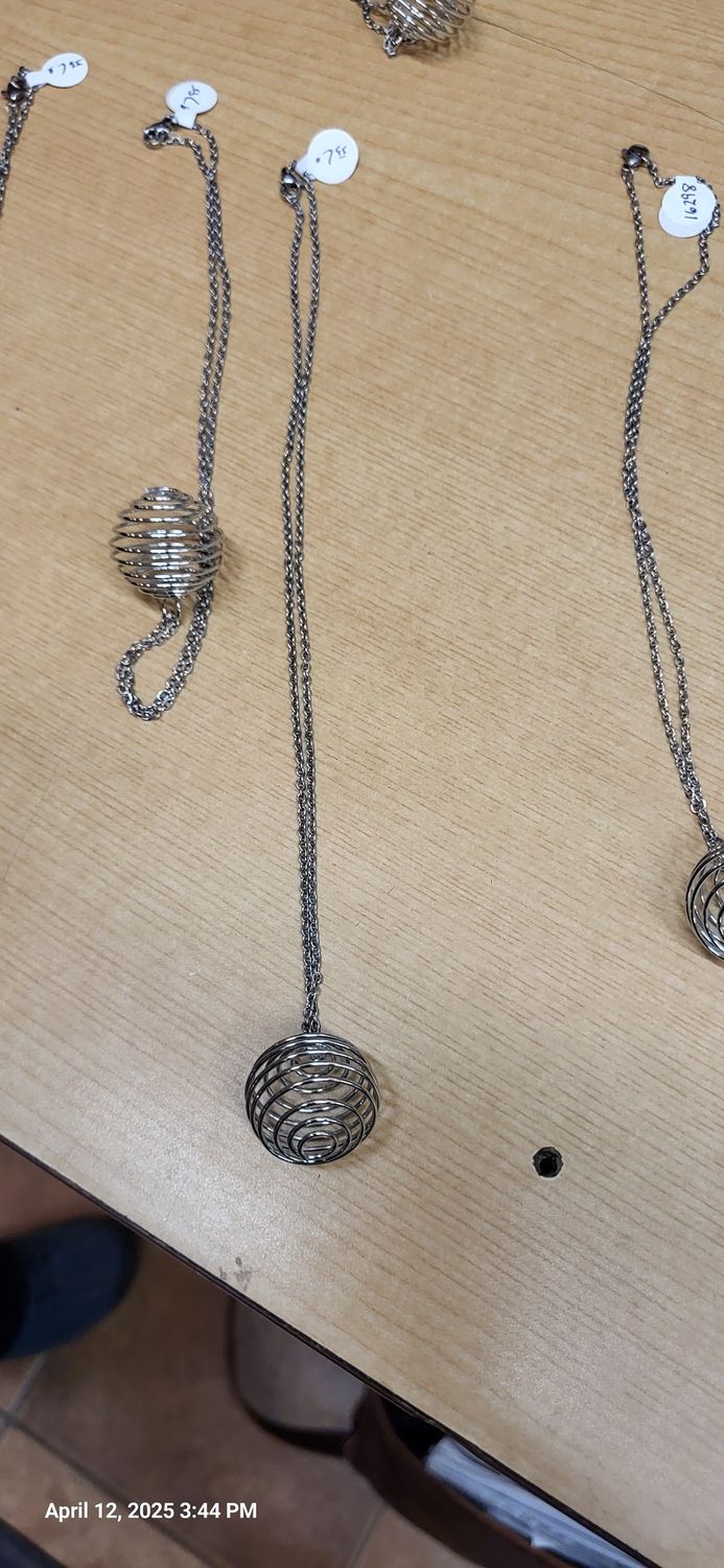 Crystal Wrap Cage w/Chain