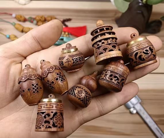 Necklace: Carved Wood Box