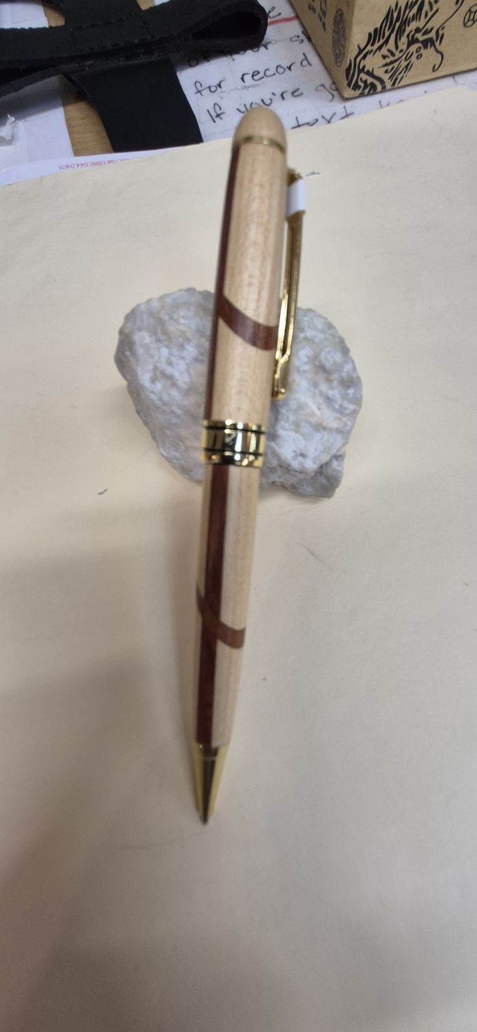 Pen: Maple/Oak Body brass fitti