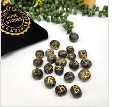 Labradorite Rune Stones Velvet Set