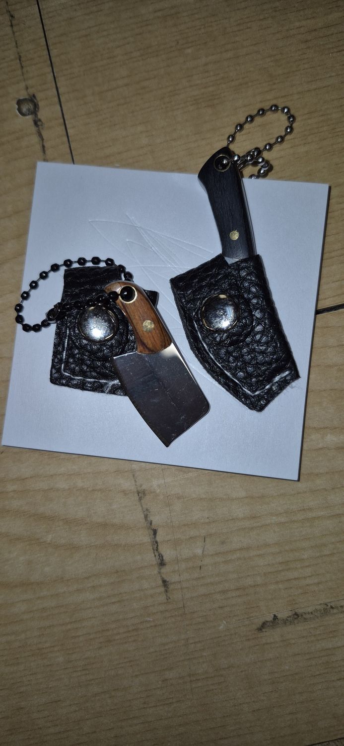 Keychain: Cleaver LTHR in Sheeth