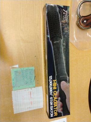 Stun Gun: 125MV Mini Gladiator Baton