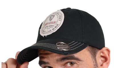 Guinness Cap: Bottle Opener BLK STOUT  Label